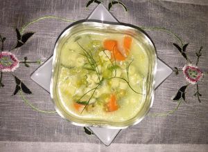 Una foto de Sopa de Arvejas Puerro &eneldo #lacocinadegiri