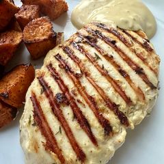 A picture of Dijonnaise Grilled Chicken Breasts.