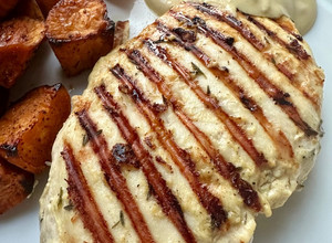 A picture of Dijonnaise Grilled Chicken Breasts.