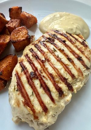 A picture of Dijonnaise Grilled Chicken Breasts.