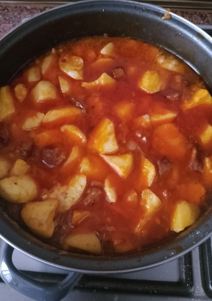 Una foto de Patatas a la Riojana