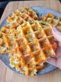 Gaufres de pommes de terre au jambon et cheddar