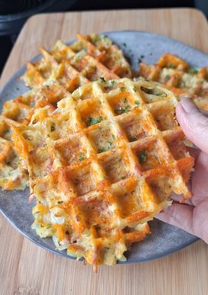 A picture of Potato Waffles with Ham and Cheddar.