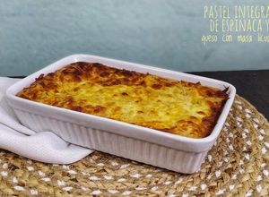 Una foto de Pastel integral con masa licuada de espinaca y queso 🥬🧀