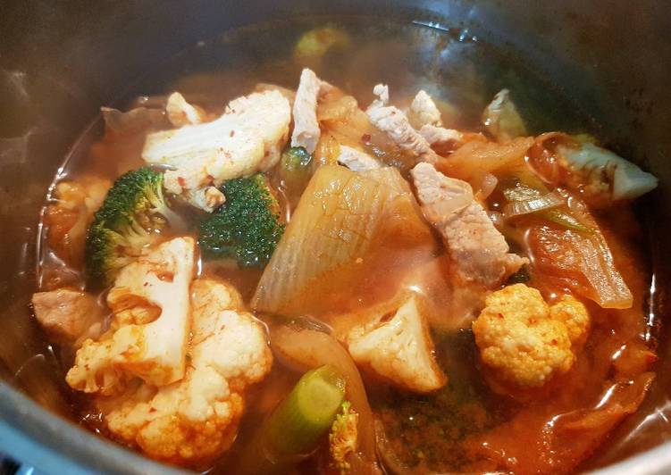 Easiest Way to Make Homemade 김치찌개 | Kimchi Stew