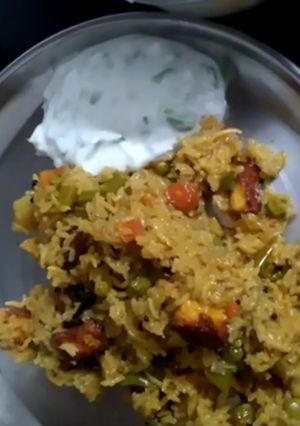 A picture of Shahi Pulao.