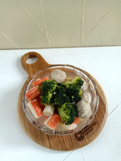 Foto resep Sup Brokoli Crab Stick Bakso
