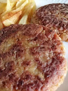 Una foto de Burger de soja y alubias blancas
