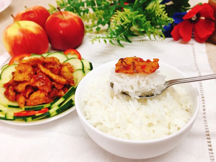 Recipe Crispy chicken skin with spicy sauce the So Delicious Really delicious