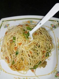 ভেজ চাউমিন(Veg chowmin recipe in Bengali) রেসিপির প্রধান ছবি