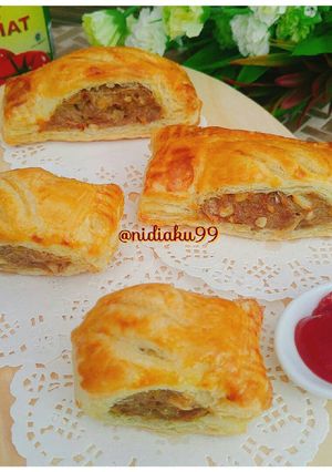 Foto resep Puff Pastry Daging or Saucijs Brood