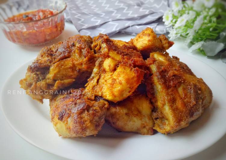 18. Ayam Bakar Padang