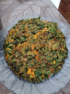 Una foto de Tortilla de acelga y zanahoria
