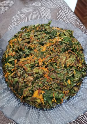 Una foto de Tortilla de acelga y zanahoria