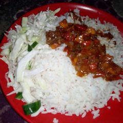 A picture of Shinkafa da miyan karas.