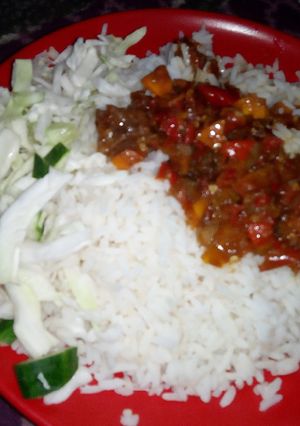 A picture of Shinkafa da miyan karas.