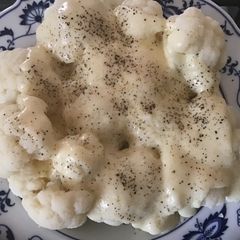 A picture of California Farm Cauliflower Cheese Pepper Sauce.