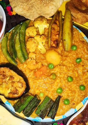 ভোগের খিচুড়ি (Bhoger khichuri recipe in bengali) রেসিপির প্রধান ছবি