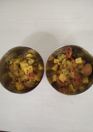 A picture of Panch mishali torkari.
