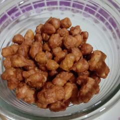 A picture of Crispy Peanuts Masala.