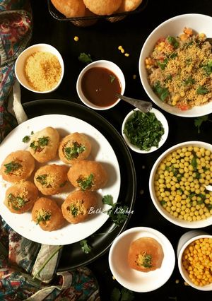 A picture of Pani Puri.