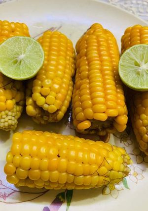 A picture of Boiled corn 🌽.