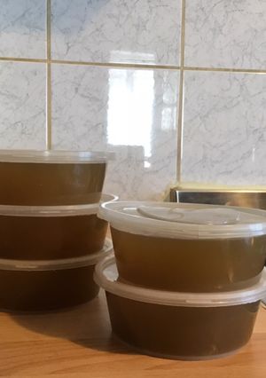 Une photo de Bouillon anti gaspi carottes,champignons et herbes aromatiques