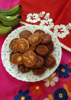 A picture of Raw Banana Tikki.
