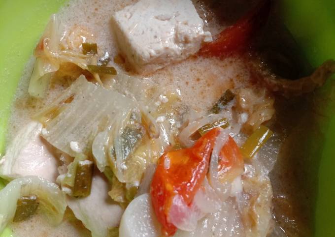 Bagaimana Membuat 38) Sawi Putih Kuah Santan yang Enak Banget