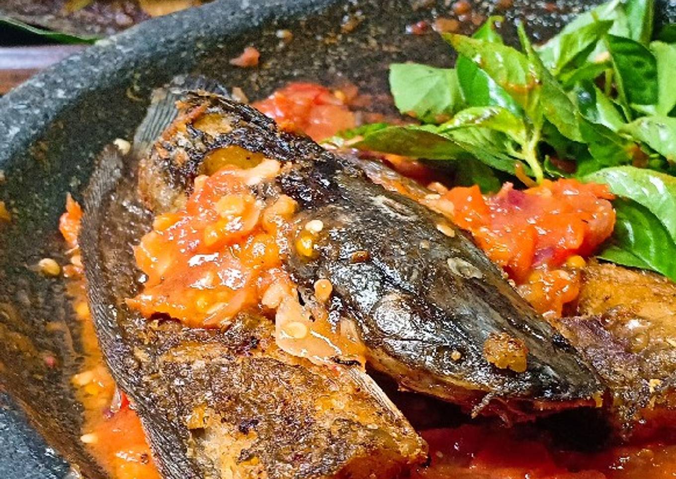 Pecel Lele/Penyetan Lele