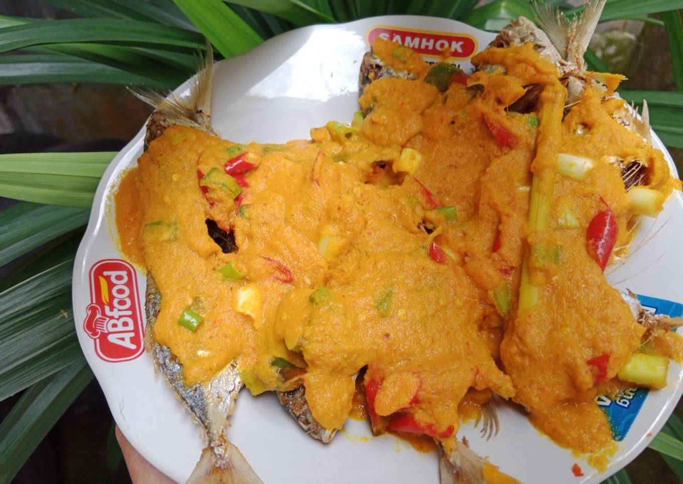 Ikan kembung bumbu acar