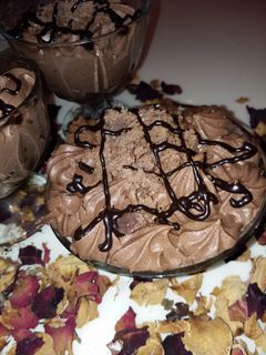 صورة لوصفة موس الشوكولاتة - Mousse ou chocolat