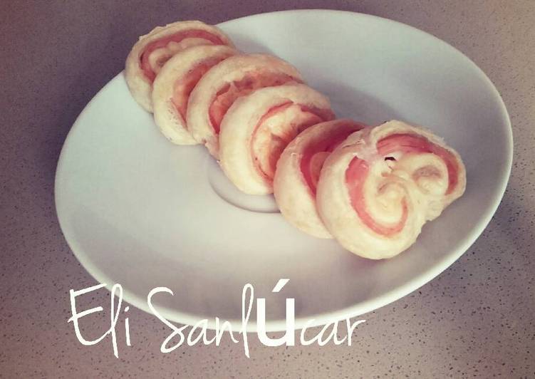 Aperitivo. Palmeritas de jamón y queso (nuestra carne blanca)