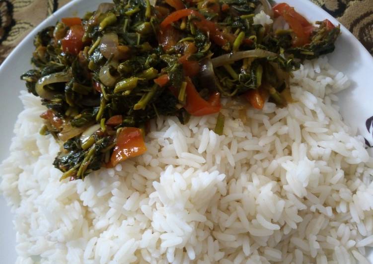 Recipe of Homemade White rice with Spinach sauce