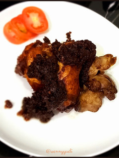 Foto resep Ayam Goreng Bumbu Hitam Madura