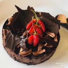 A picture of Whosayna’s Chocolate Mousse Cake.