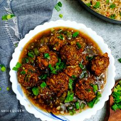 A picture of Vegetable Munchurian with Gravy.