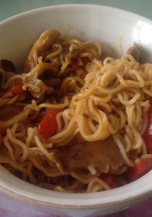 Una foto de Noodles con ternera a las hierbas provenzales