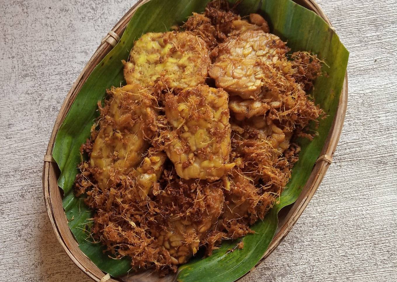 Tempe Goreng Ungkep Lengkuas