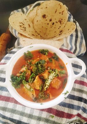 A picture of Dahi Wali Arbi curry 🍛 (card colocasia /Arbi curry).
