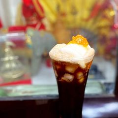 A picture of Three Color Cola Floats.