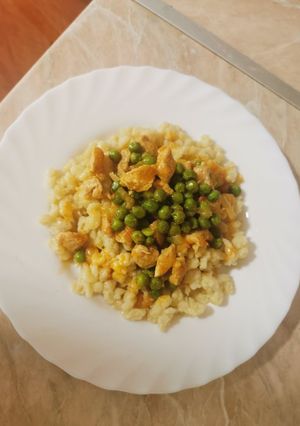 Borsós disznópörkölt nokedlivel recept fotója