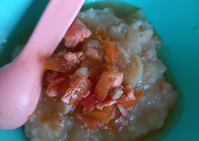 MPASI 9 bulan : Bubur kentang salmon saus tomat