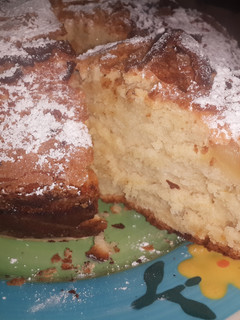 Una foto de Torta húmeda de manzanas