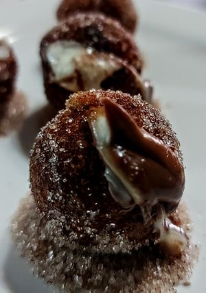 Una foto de BOLITAS De🥨Churros a La Nutella🍫...!