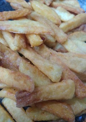 A picture of French fries.
