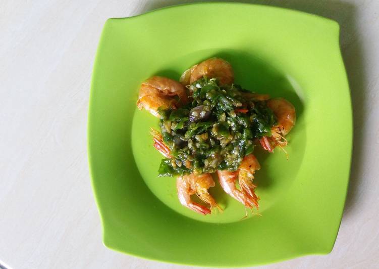 Resep Udang dengan selimut sambal cabe hijau 👍😊 Anti Gagal