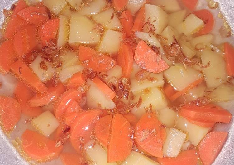 Langkah Mudah untuk Membuat #2 Sop kentang wortel Anti Gagal