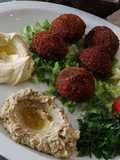 Falafel com Humus