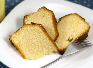 Foto de Bolo de Iogurte Simples na Air Fryer